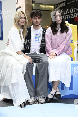 Prominenten-Event 'Der Begehbare Kühlschrank' in Berlin