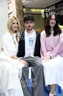 Prominenten-Event 'Der Begehbare Kühlschrank' in Berlin