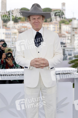 Photocall 'Heads or Tails?', Cannes Film Festival 2025