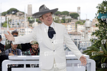 Photocall 'Heads or Tails?', Cannes Film Festival 2025