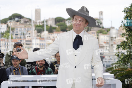 Photocall 'Heads or Tails?', Cannes Film Festival 2025