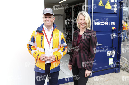 Vorstellung des encore Batteriespeichers im DB ICE-Werk in Leipzig