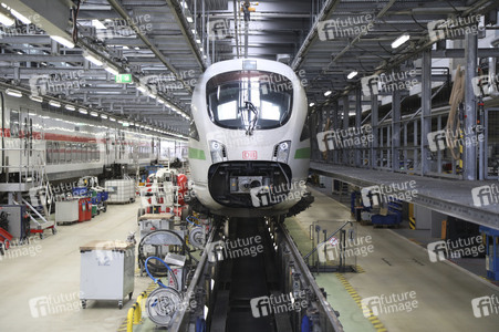 Vorstellung des encore Batteriespeichers im DB ICE-Werk in Leipzig