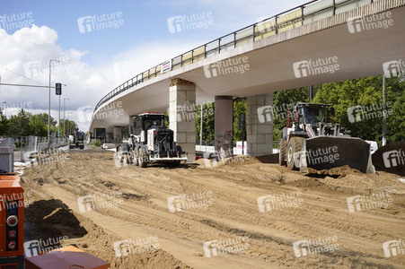 Abriss der kaputten Wuhlheide-Brücke in Berlin