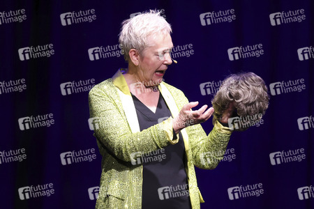 Auftritt von Lioba Albus in Unna