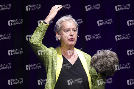 Auftritt von Lioba Albus in Unna