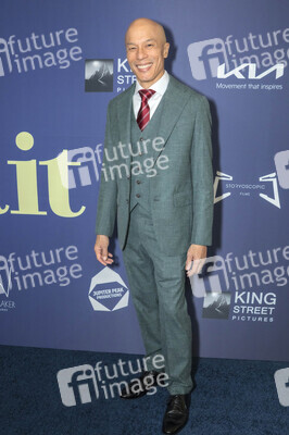 Fimpremiere 'Worth the Wait' in West Hollywood