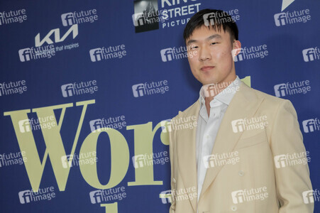 Fimpremiere 'Worth the Wait' in West Hollywood