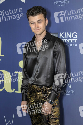 Fimpremiere 'Worth the Wait' in West Hollywood