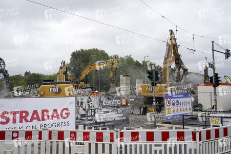 Abriss der kaputten Wuhlheide-Brücke in Berlin
