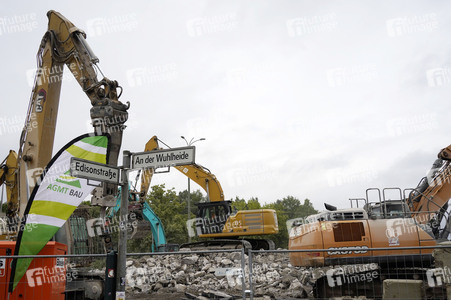 Abriss der kaputten Wuhlheide-Brücke in Berlin