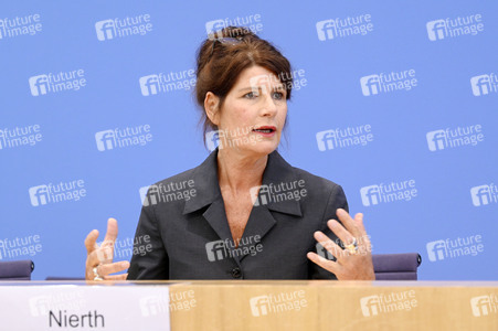 Bundespressekonferenz 'Ergebnisse zur Bürgerdebatte gerechte Steuern und Finanzen' in Berlin