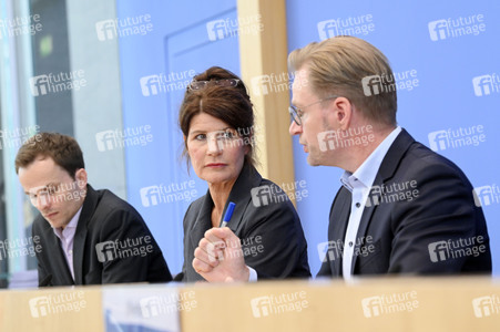 Bundespressekonferenz 'Ergebnisse zur Bürgerdebatte gerechte Steuern und Finanzen' in Berlin