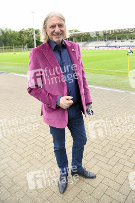 Benefiz-Fußballspiel 'Kicken mit Stars' in Hannover