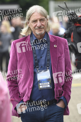 Benefiz-Fußballspiel 'Kicken mit Stars' in Hannover