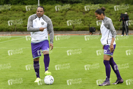 Benefiz-Fußballspiel 'Kicken mit Stars' in Hannover
