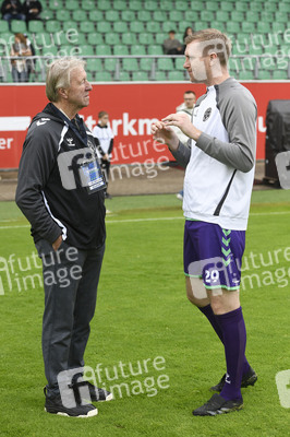 Benefiz-Fußballspiel 'Kicken mit Stars' in Hannover