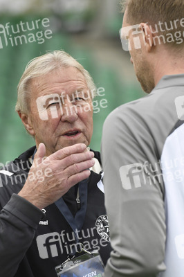 Benefiz-Fußballspiel 'Kicken mit Stars' in Hannover
