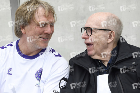 Benefiz-Fußballspiel 'Kicken mit Stars' in Hannover