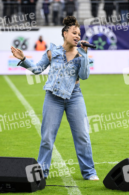 Benefiz-Fußballspiel 'Kicken mit Stars' in Hannover