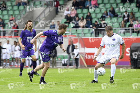 Benefiz-Fußballspiel 'Kicken mit Stars' in Hannover