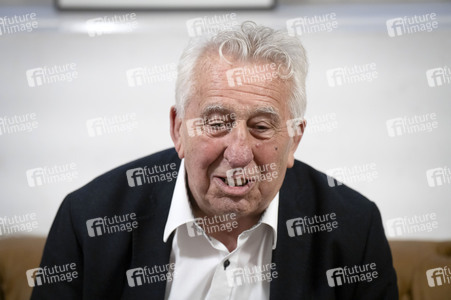 Buchvorstellung mit Egon Krenz in Berlin