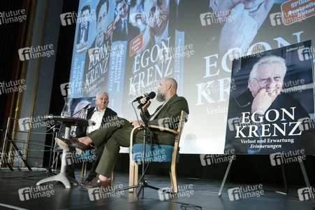 Buchvorstellung mit Egon Krenz in Berlin