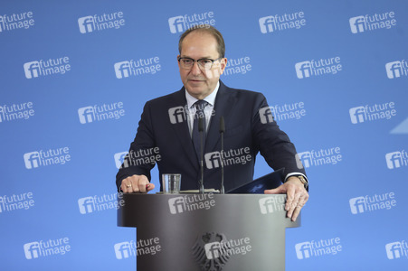 Pressestatement von Alexander Dobrindt in Berlin