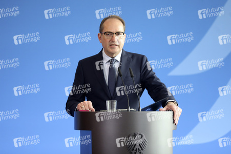 Pressestatement von Alexander Dobrindt in Berlin