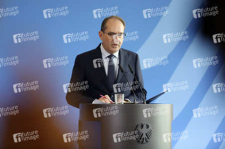 Pressestatement von Alexander Dobrindt in Berlin