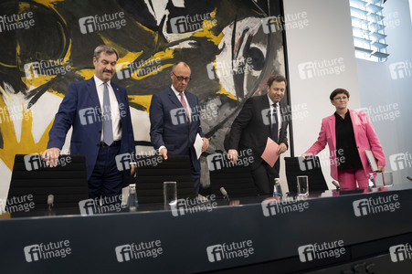 Pressekonferenz nach der ersten Sitzung des Koalitionsausschusses in Berlin