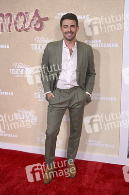 Präsenttion 'Holiday Touchdown: A Chiefs Love Story' und 'Finding Mr. Christmas'