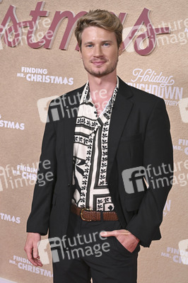 Präsenttion 'Holiday Touchdown: A Chiefs Love Story' und 'Finding Mr. Christmas'