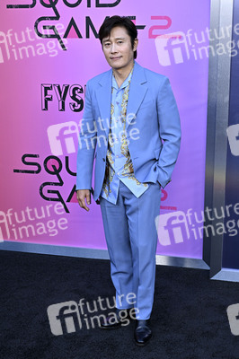 Season 2 Screaning 'Squid Game' in Los Angeles