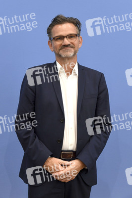 Bundespressekonferenz Friedensgutachten 2025 in Berlin
