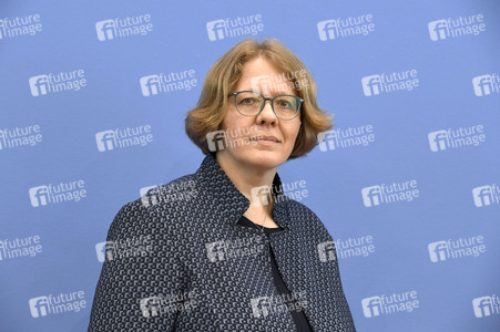 Bundespressekonferenz Friedensgutachten 2025 in Berlin