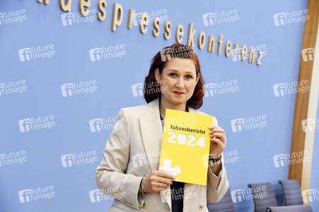 Bundespressekonferenz zum Jahresbericht 2024 der Antidiskriminierungsstelle des Bundes in Berlin