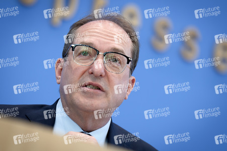 Bundespressekonferenz zur Vorstellung des BKA-Bundeslagebildes Cybercrime 2024 in Berlin