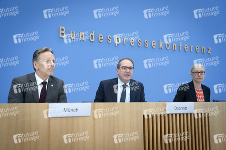 Bundespressekonferenz zur Vorstellung des BKA-Bundeslagebildes Cybercrime 2024 in Berlin