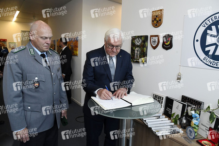 Besuch des Bundespräsidenten im Veteranenbüro der Bundeswehr in Berlin
