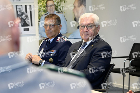 Besuch des Bundespräsidenten im Veteranenbüro der Bundeswehr in Berlin