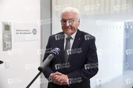Besuch des Bundespräsidenten im Veteranenbüro der Bundeswehr in Berlin