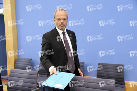 Bundespressekonferenz zum Jahresbericht Antisemitische Vorfälle in Deutschland 2024 in Berlin