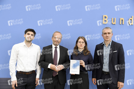 Bundespressekonferenz zum Jahresbericht Antisemitische Vorfälle in Deutschland 2024 in Berlin