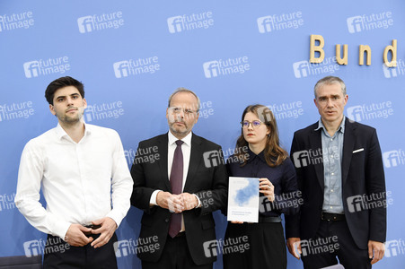 Bundespressekonferenz zum Jahresbericht Antisemitische Vorfälle in Deutschland 2024 in Berlin
