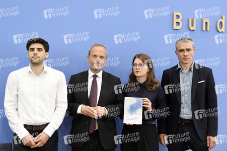 Bundespressekonferenz zum Jahresbericht Antisemitische Vorfälle in Deutschland 2024 in Berlin