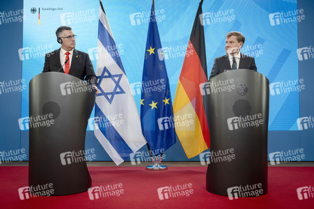 Pressekonferenz der Außenminister von Deutschland und Israel in Berlin
