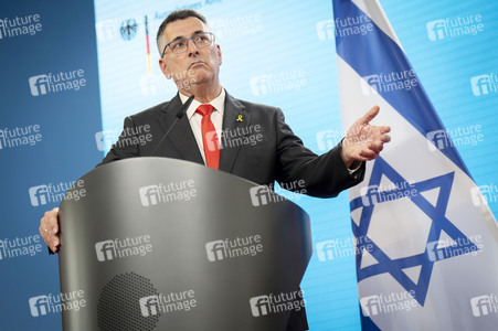 Pressekonferenz der Außenminister von Deutschland und Israel in Berlin