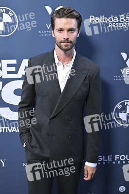 Verleihung der Breakout Awards, Newport Beach TV Fest