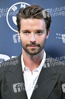 Verleihung der Breakout Awards, Newport Beach TV Fest